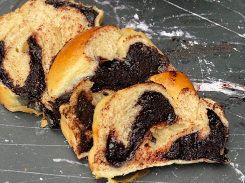 11/08 – Babka for Beginners – a Baking Workshop for LGBTQ Families